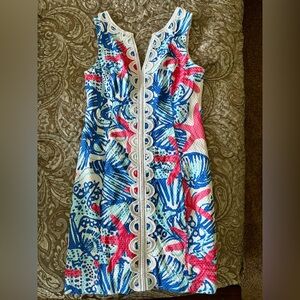 Size 6 Lilly Pulitzer Janice shift dress in she she shells pattern